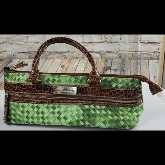 Samantha Brown Wine Clutch Green w/Cork Screw - Picture 2 of 4